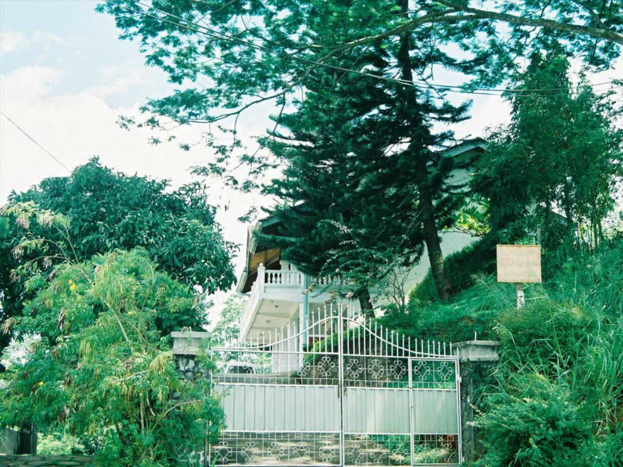 艾坎假日家庭旅馆 康提 外观 照片